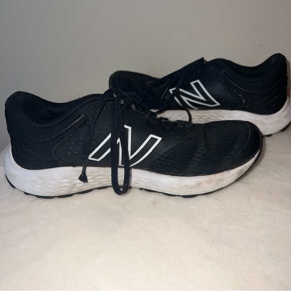 New Balance 520 Running Shoes – Black/White – Women’s Size 6.5 - Picture 8 of 13